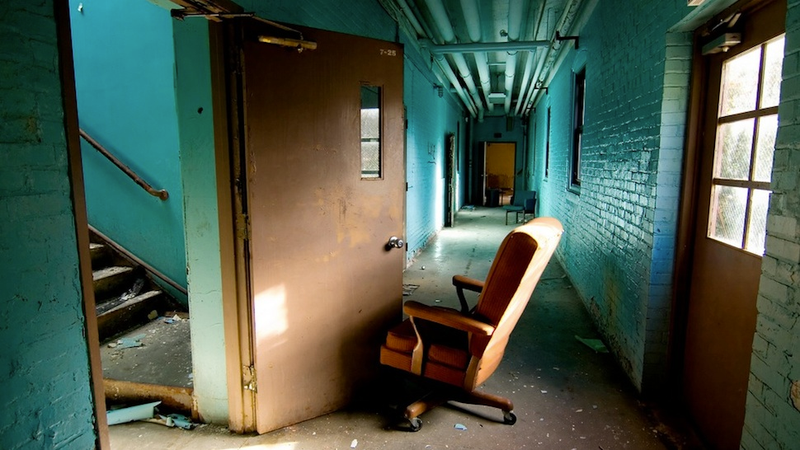 Illustration for article titled The Creepy World of Abandoned Asylums